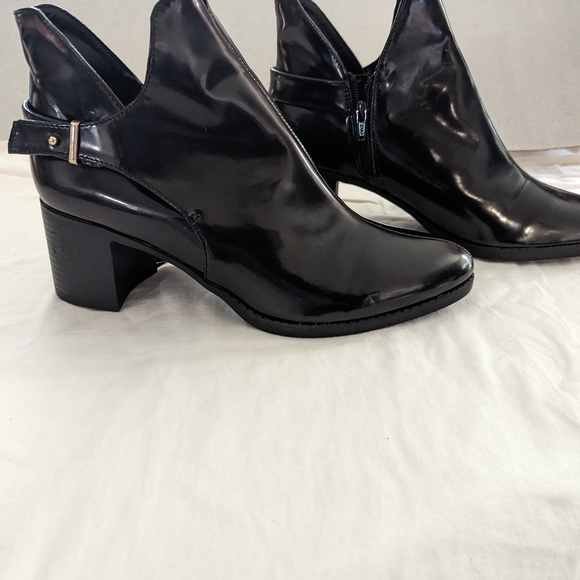 Zara NWT Black Vegan Booties Size 41 - Picture 6 of 9